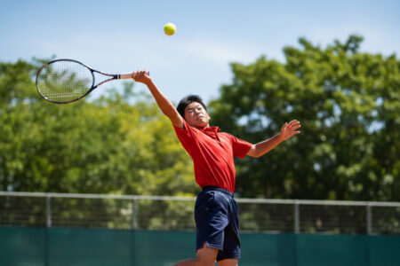 「手打ち」を卒業！全身のパワーをボールに伝える“身体のつなぎ方”の秘密【連結能力】【テニス上達】【子供の運動能力向上】