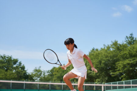 「足で打つ」の正体はリズムにあり！流れるようなフットワークを生むテンポの魔法【リズム能力】【テニス上達】【子供の運動能力向上】